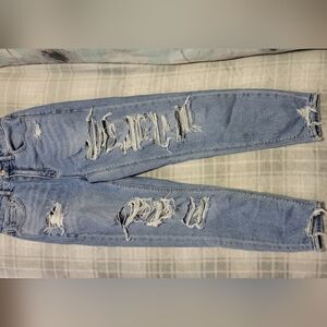 American Eagle Sz 2 Curvy Straight Leg Distressed Mom Jeans Measurements In Pics